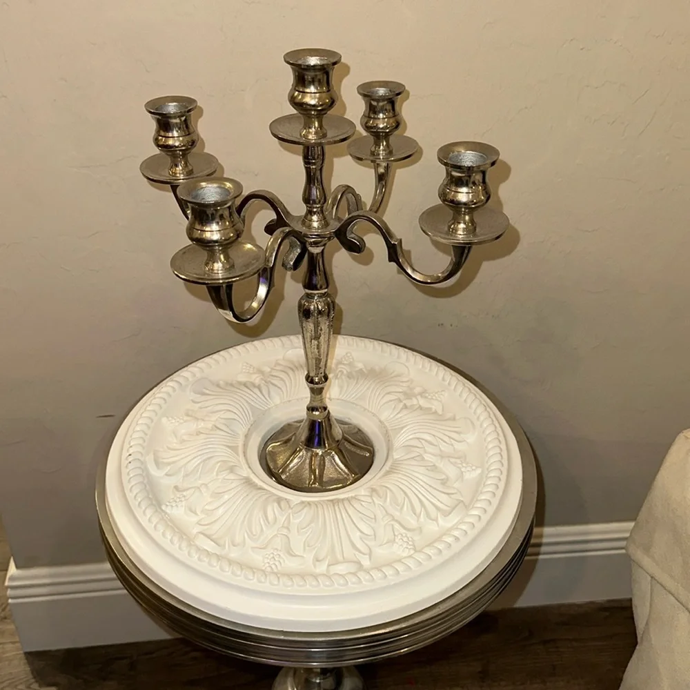 Decorative Medallion - Picture 4 of 4